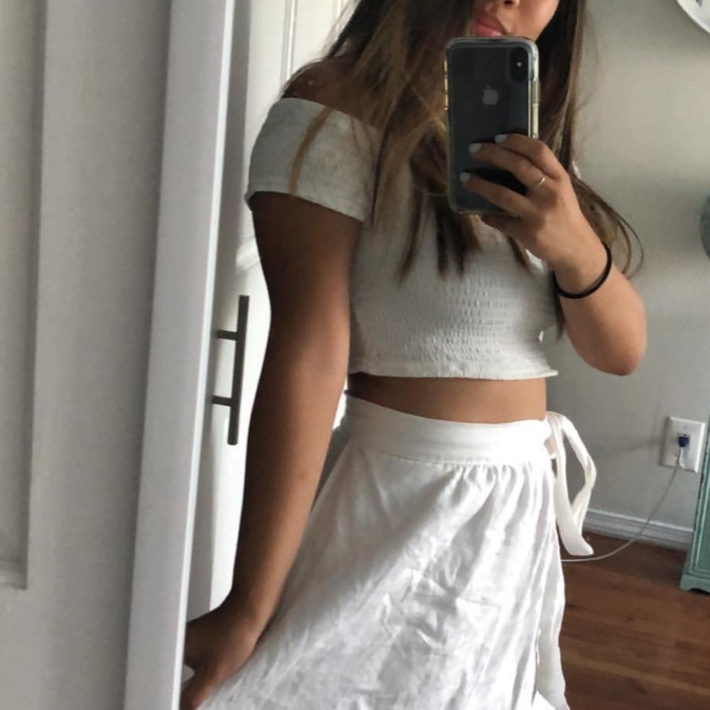 Brandy Melville White Crop Top